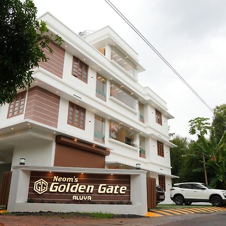 Neom'S Golden Gate Hotel Alwaye Eksteriør billede