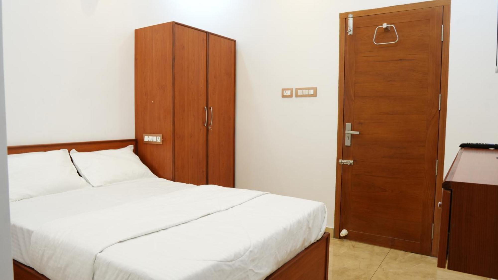 Neom'S Golden Gate Hotel Alwaye Eksteriør billede